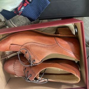 Wolverine shoes. In excellent condition